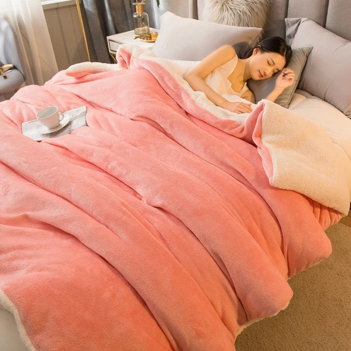 Wool Throw Blanket – Double-Sided Warmth