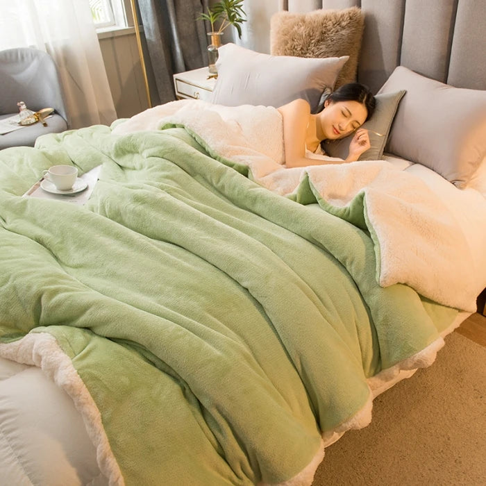 Wool Throw Blanket – Double-Sided Warmth